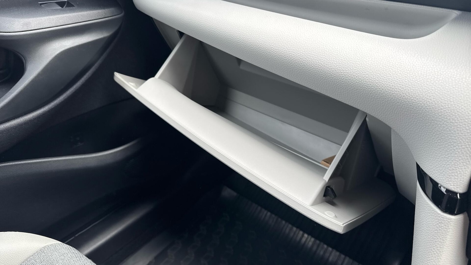 Used Toyota Yaris for sale - 77926245: Photo 35