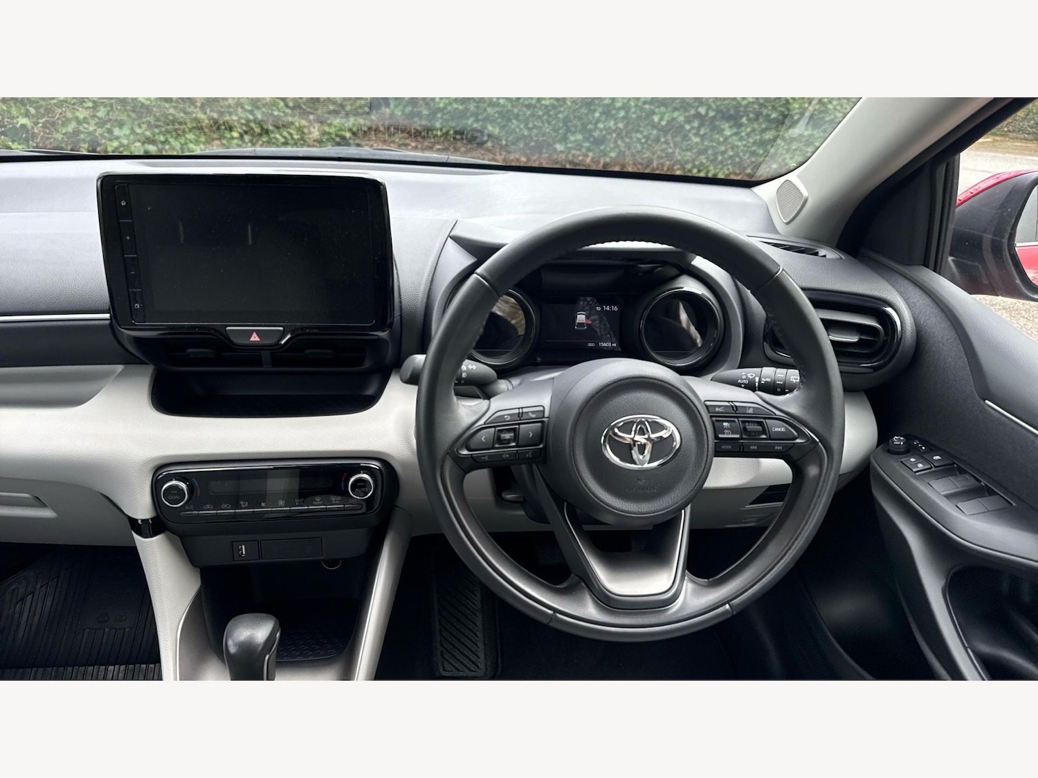 Used Toyota Yaris for sale - 77926245: Photo 8