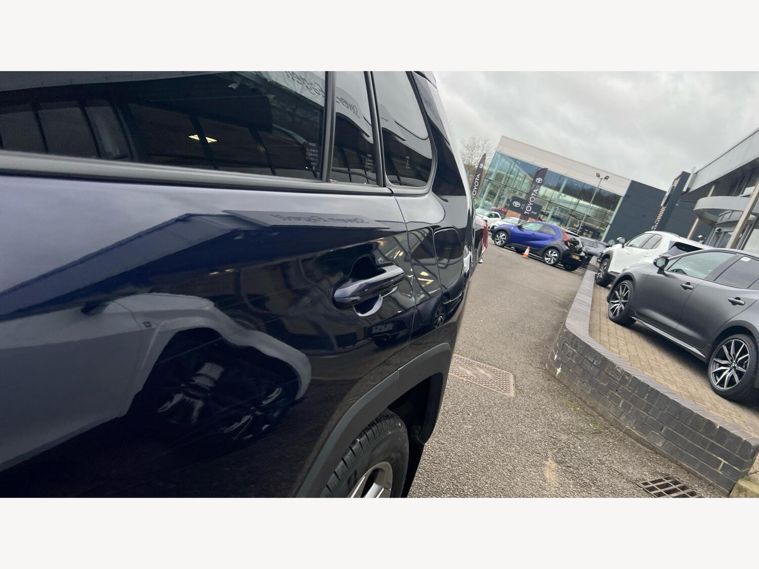 Used Toyota RAV4 2021 for sale - 76953344: Photo 24