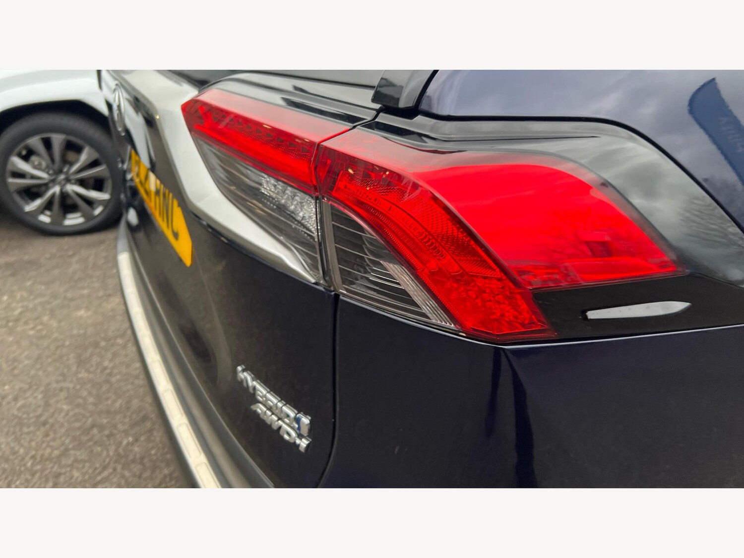 Used Toyota RAV4 2021 for sale - 76953344: Photo 27