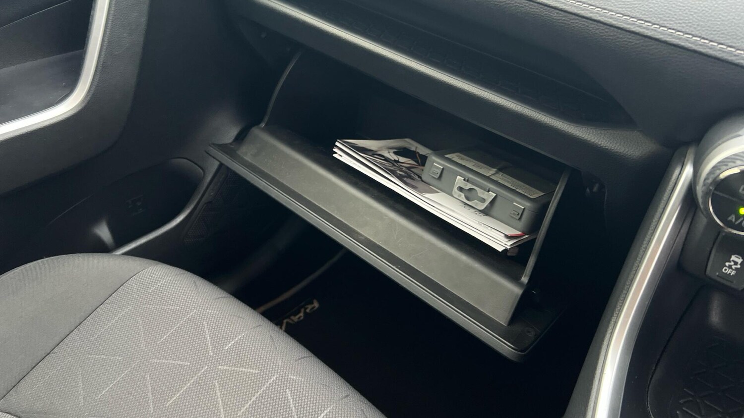 Used Toyota RAV4 2021 for sale - 76953344: Photo 35