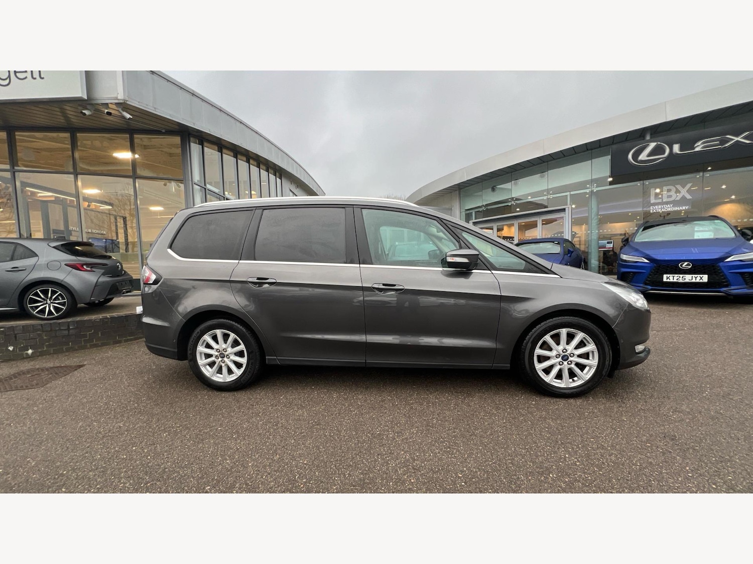 Used Ford Galaxy 2017 for sale - 77279561: Photo 18