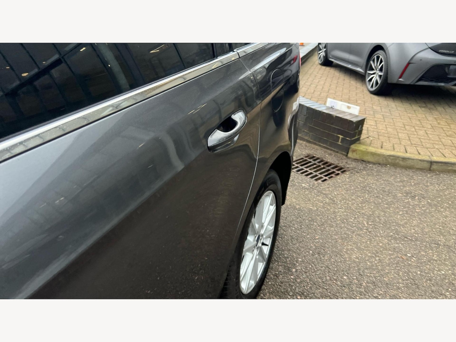 Used Ford Galaxy 2017 for sale - 77279561: Photo 24