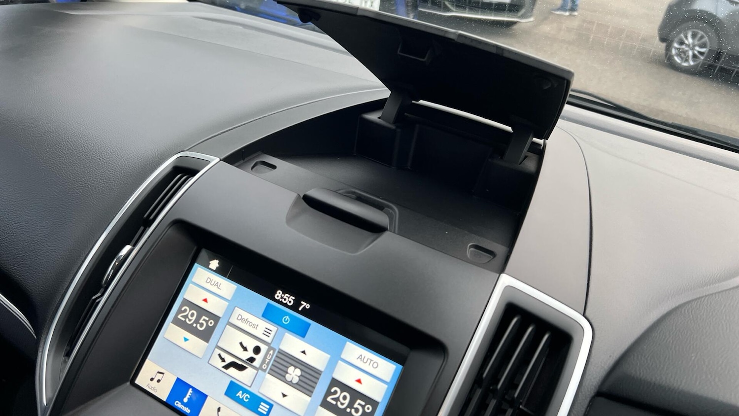 Used Ford Galaxy 2017 for sale - 77279561: Photo 42