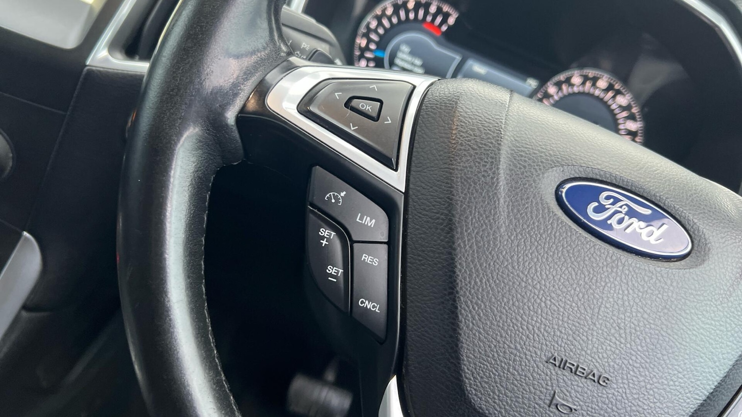 Used Ford Galaxy 2017 for sale - 77279561: Photo 44