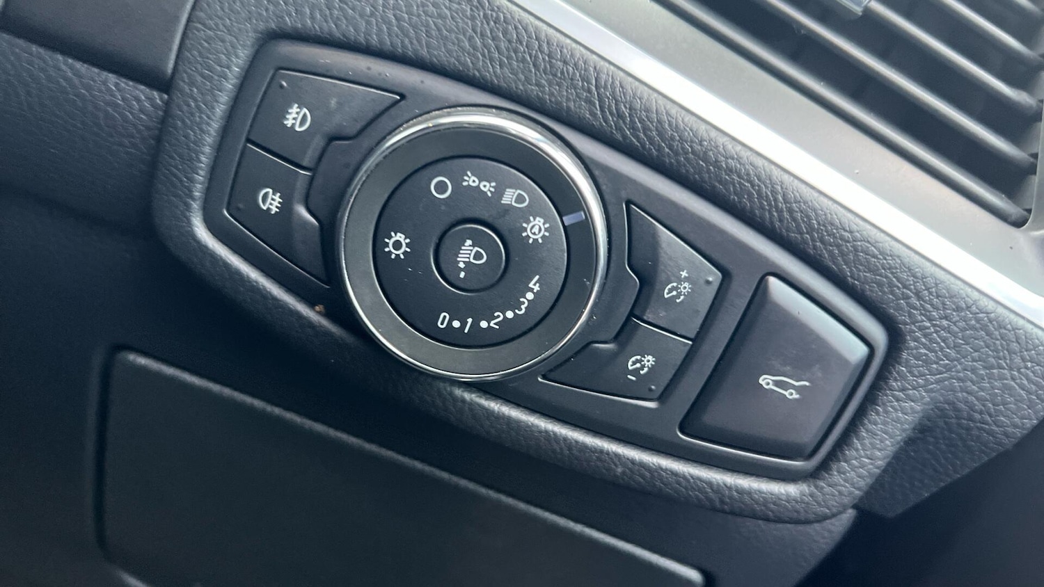 Used Ford Galaxy 2017 for sale - 77279561: Photo 48