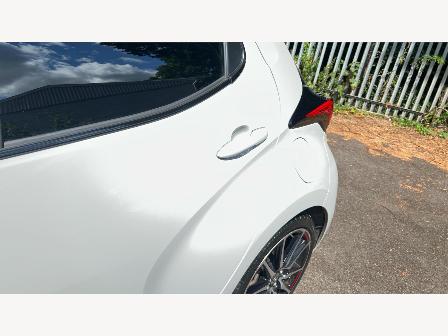 Used Toyota Yaris 2023 for sale - 77120180: Photo 24