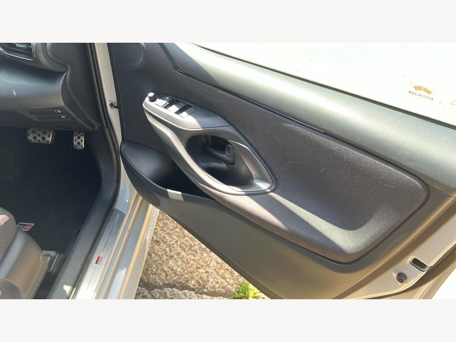 Used Toyota Yaris 2023 for sale - 77120180: Photo 31