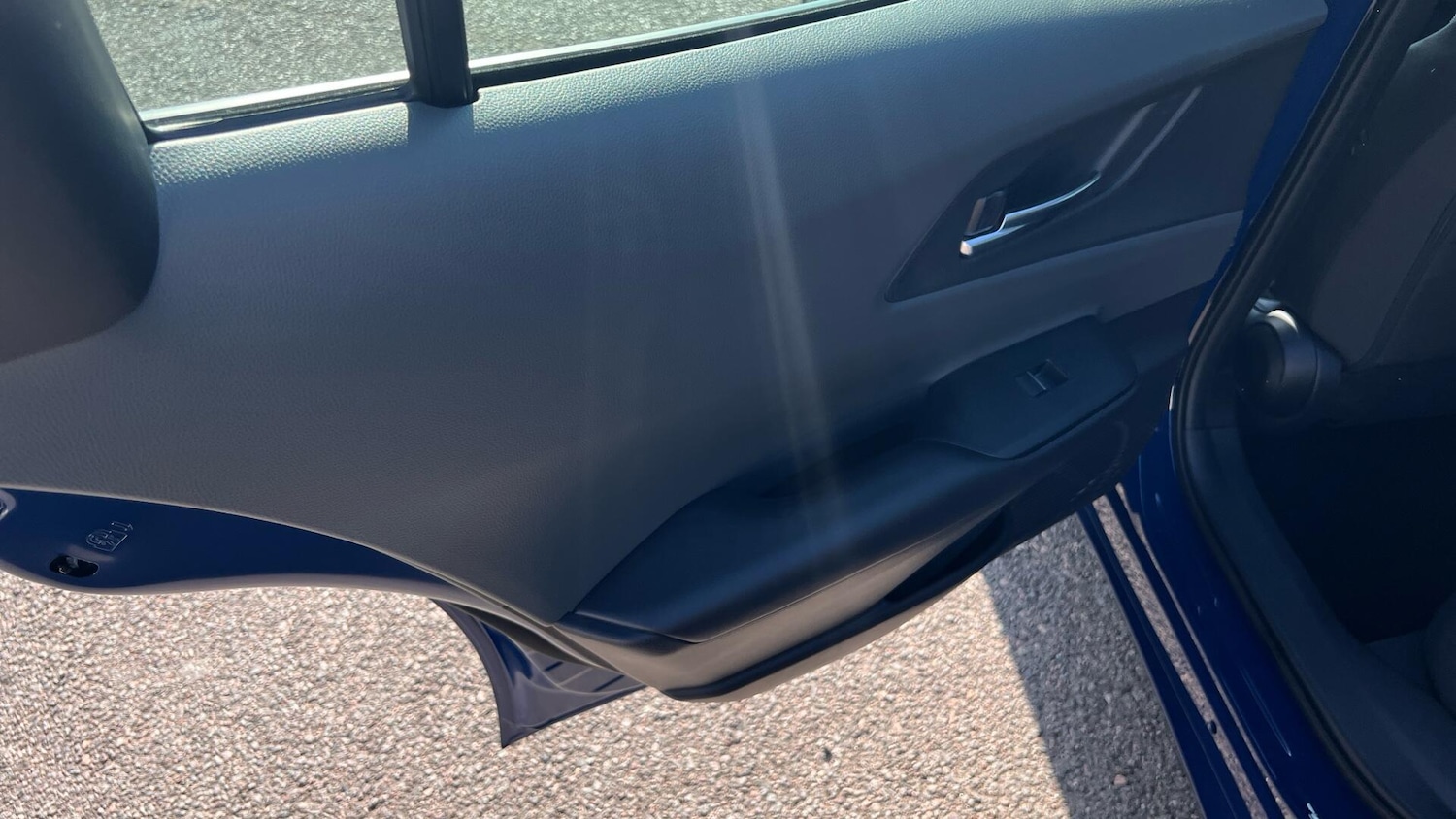 Used Toyota Prius 2025 for sale - 77611740: Photo 32