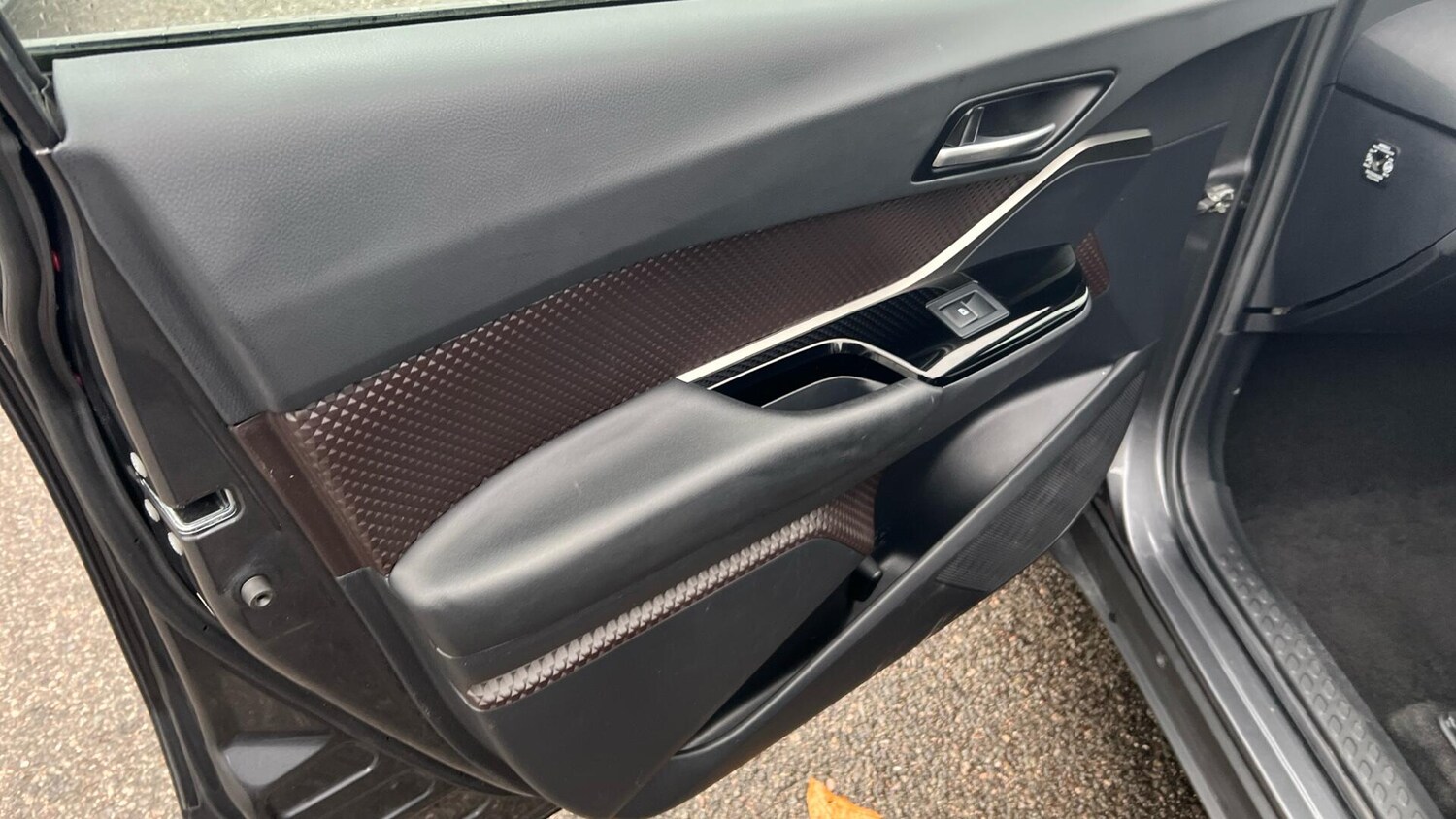 Used Toyota C-HR 2019 for sale - 77073981: Photo 35