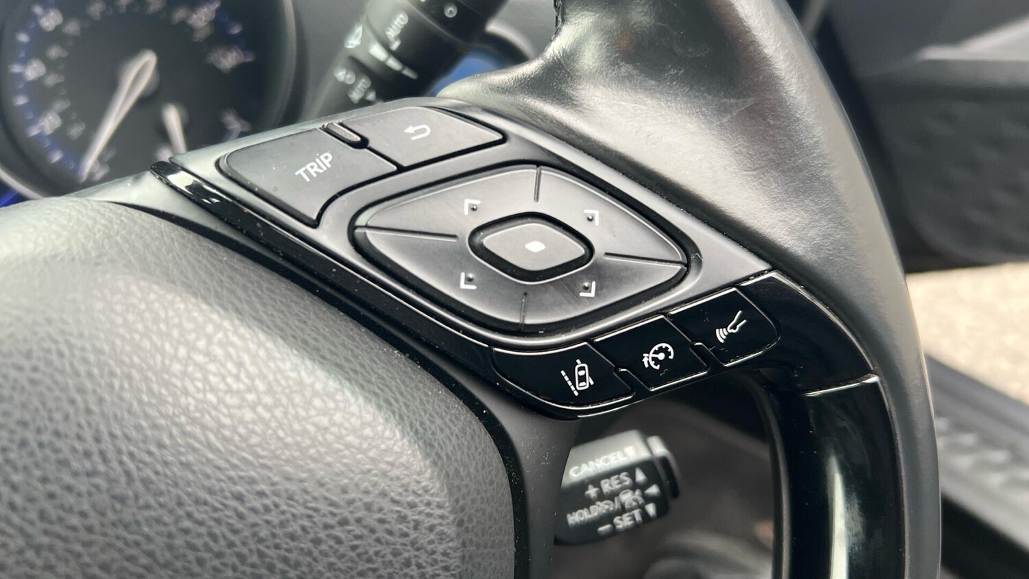 Used Toyota C-HR 2019 for sale - 77073981: Photo 42