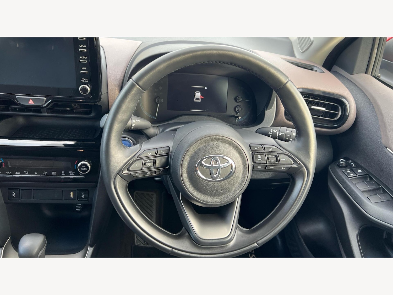Used Toyota Yaris Cross 2022 for sale - 76865439: Photo 10