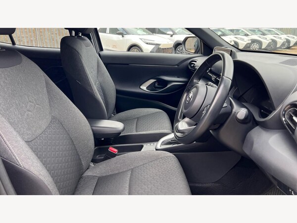 Used Toyota Yaris Cross 2022 for sale - 76326832: Photo 13