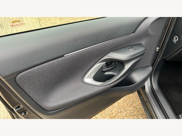 Used Toyota Yaris Cross 2022 for sale - 76326832: Photo 34