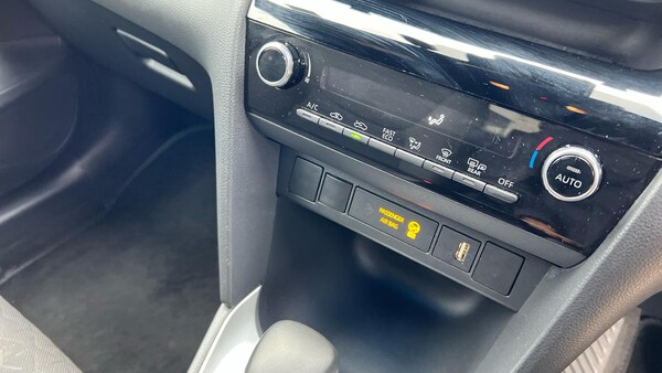 Used Toyota Yaris Cross 2022 for sale - 76326832: Photo 38