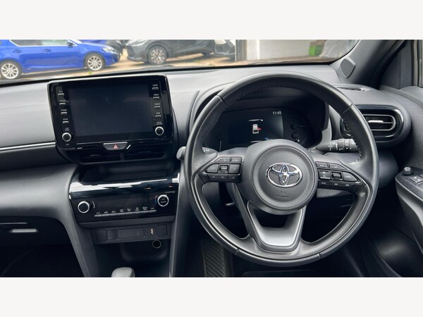 Used Toyota Yaris Cross 2022 for sale - 76326832: Photo 8