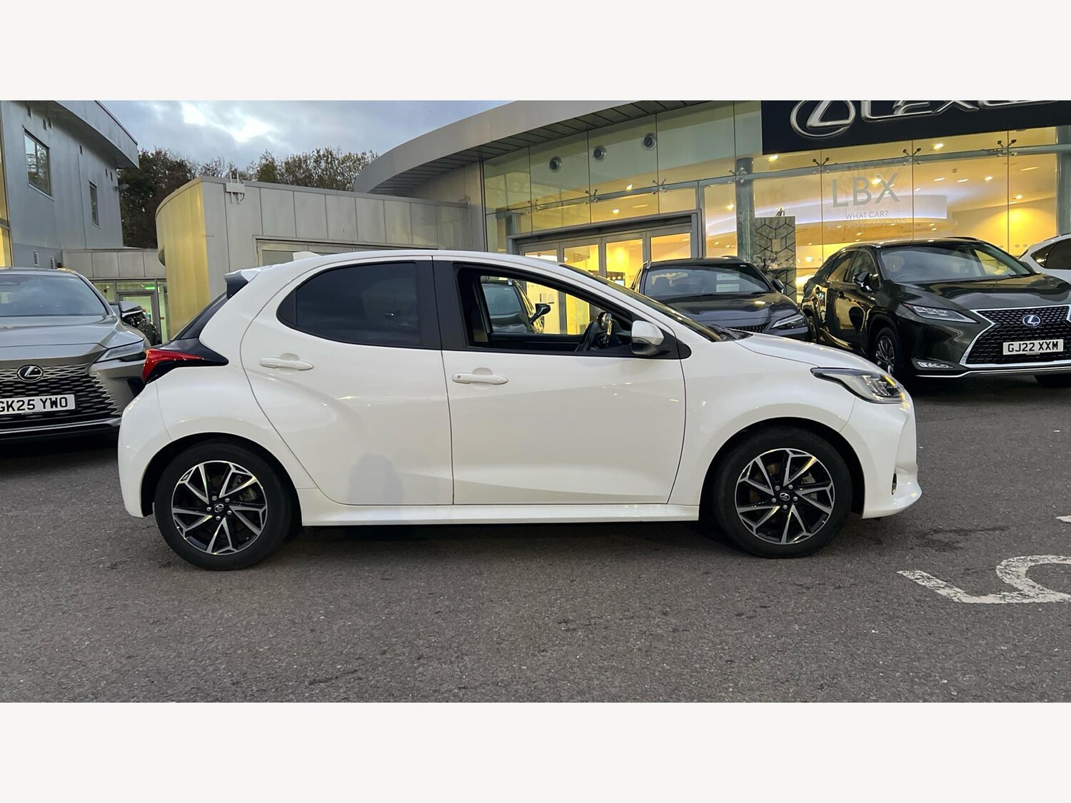 Used Toyota Yaris 2022 for sale - 77074800: Photo 18