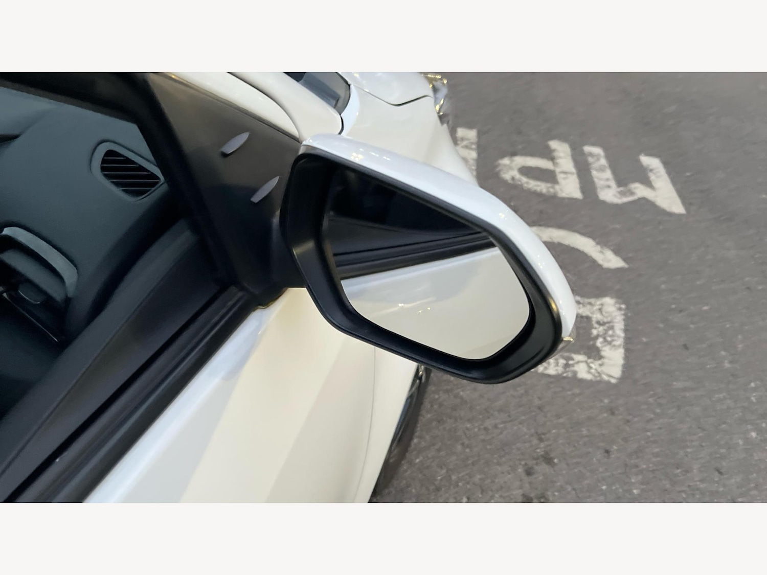 Used Toyota Yaris 2022 for sale - 77074800: Photo 29