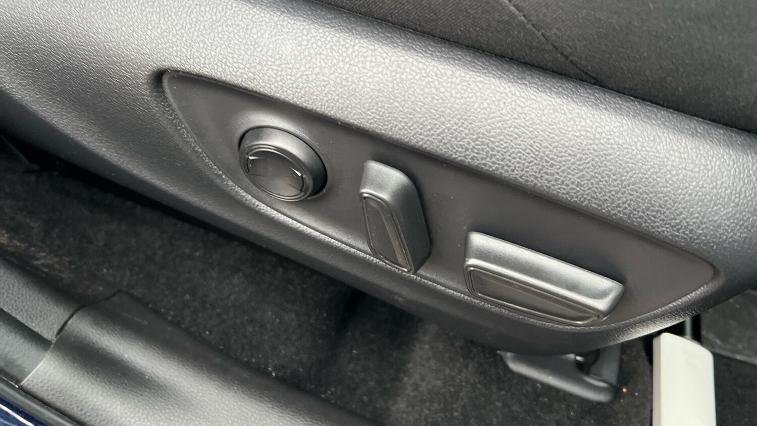 Used Toyota RAV4 2023 for sale - 77344337: Photo 33