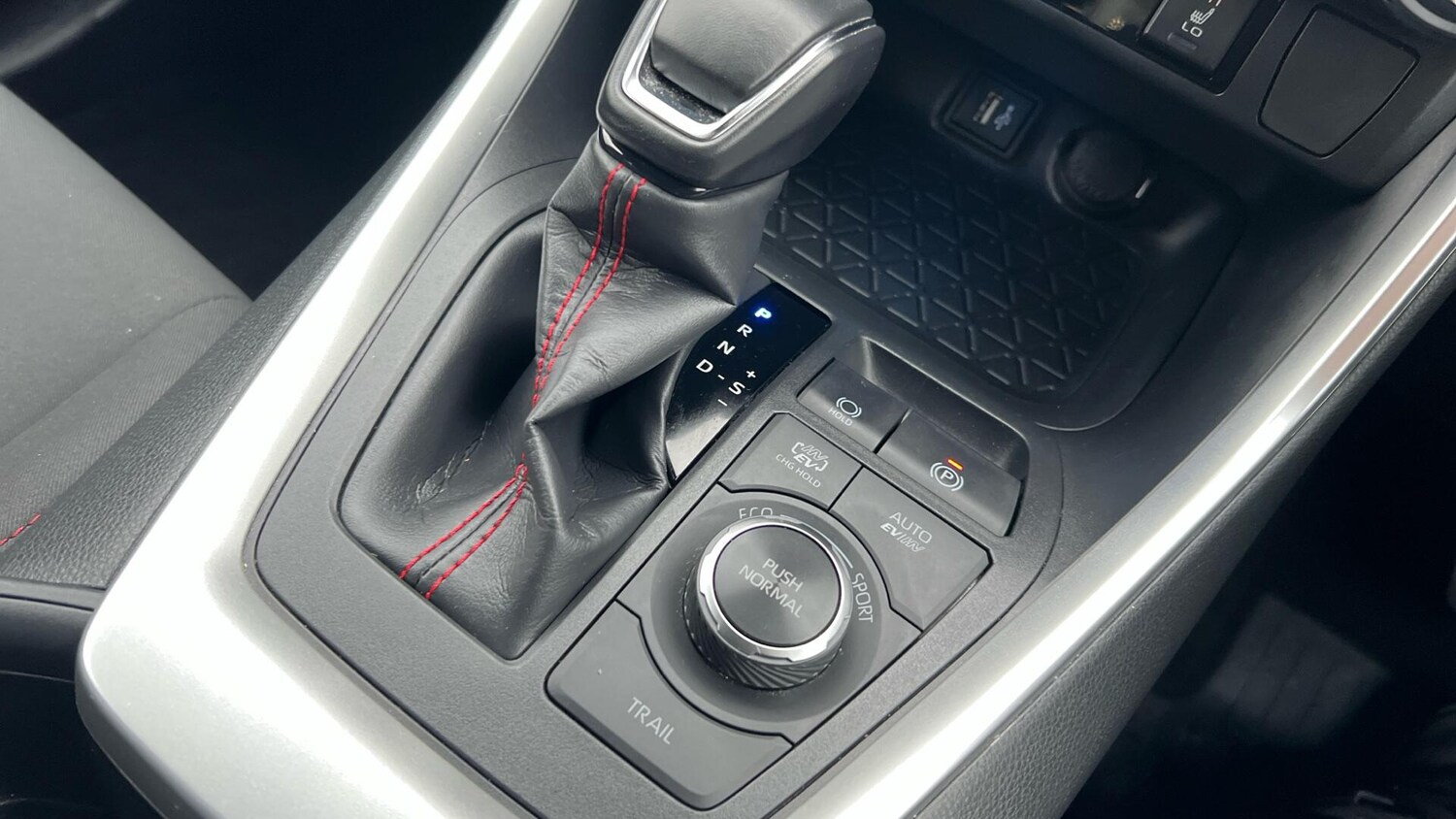 Used Toyota RAV4 2023 for sale - 77344337: Photo 39