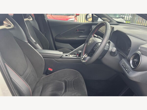 Used Toyota C-HR 2024 for sale - 76239836: Photo 13