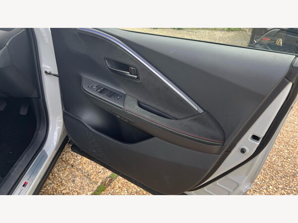 Used Toyota C-HR 2024 for sale - 76239836: Photo 31