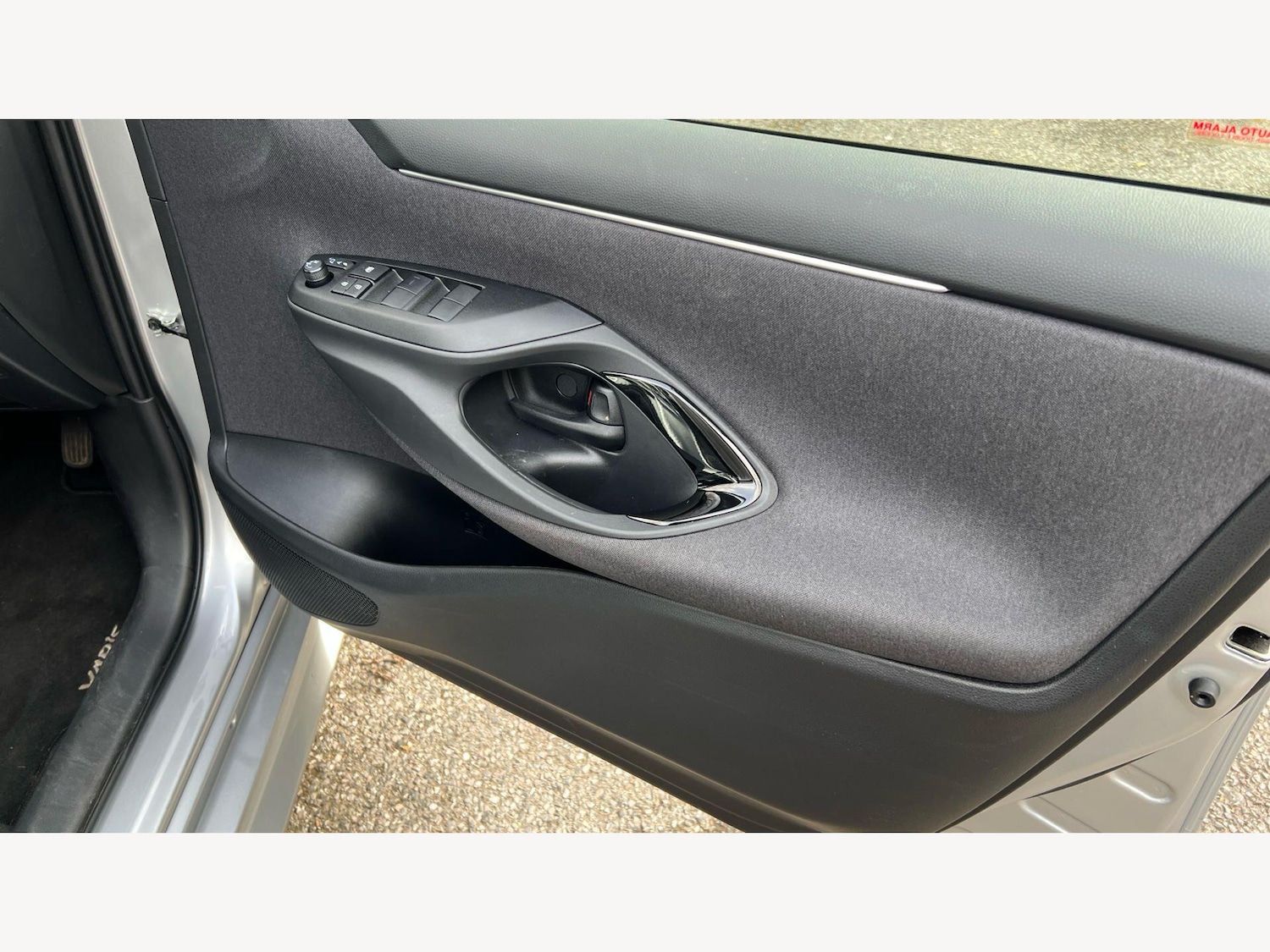 Used Toyota Yaris for sale - 77925505: Photo 31