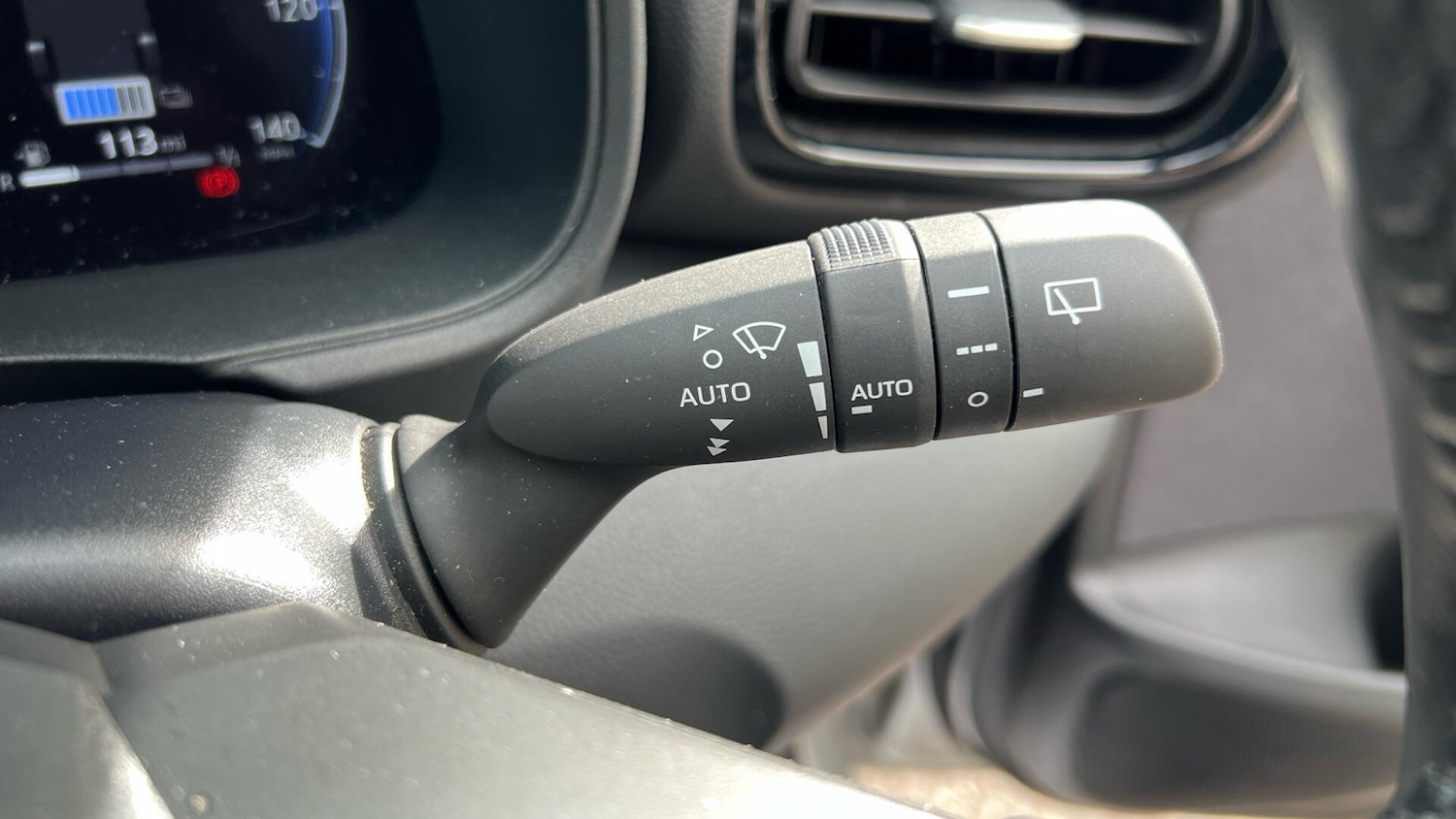 Used Toyota Yaris for sale - 77925505: Photo 42