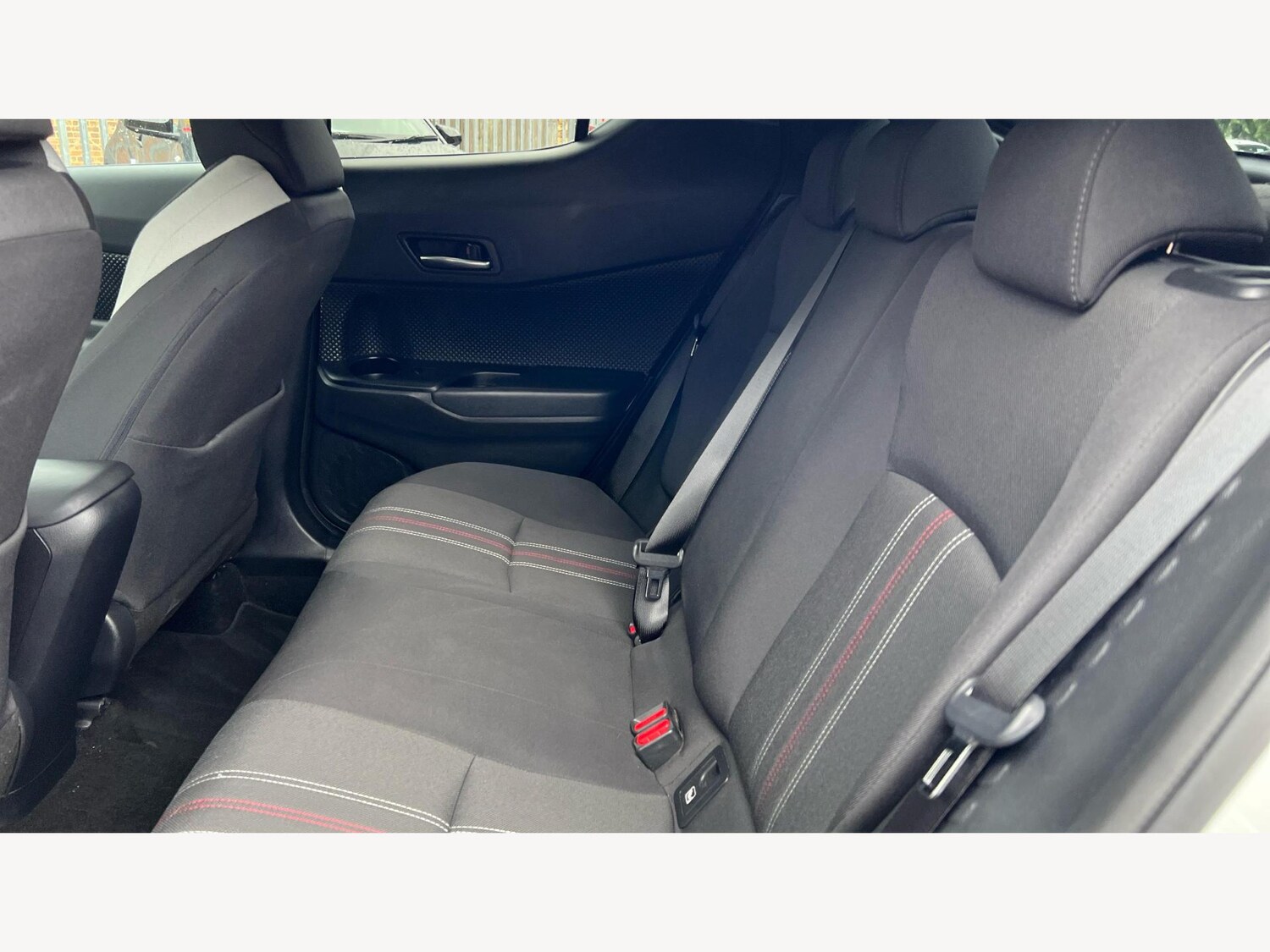 Used Toyota C-HR 2023 for sale - 76988459: Photo 15