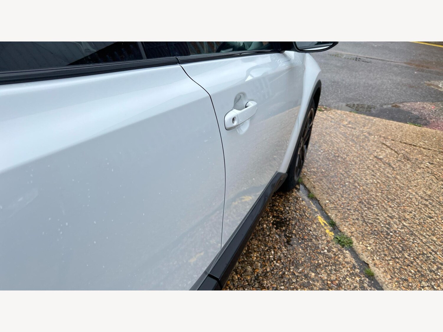 Used Toyota C-HR 2023 for sale - 76988459: Photo 28