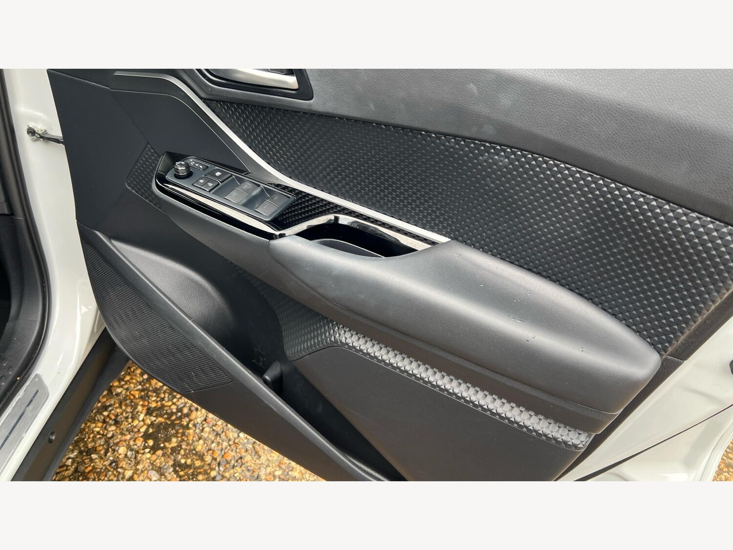 Used Toyota C-HR 2023 for sale - 76988459: Photo 31