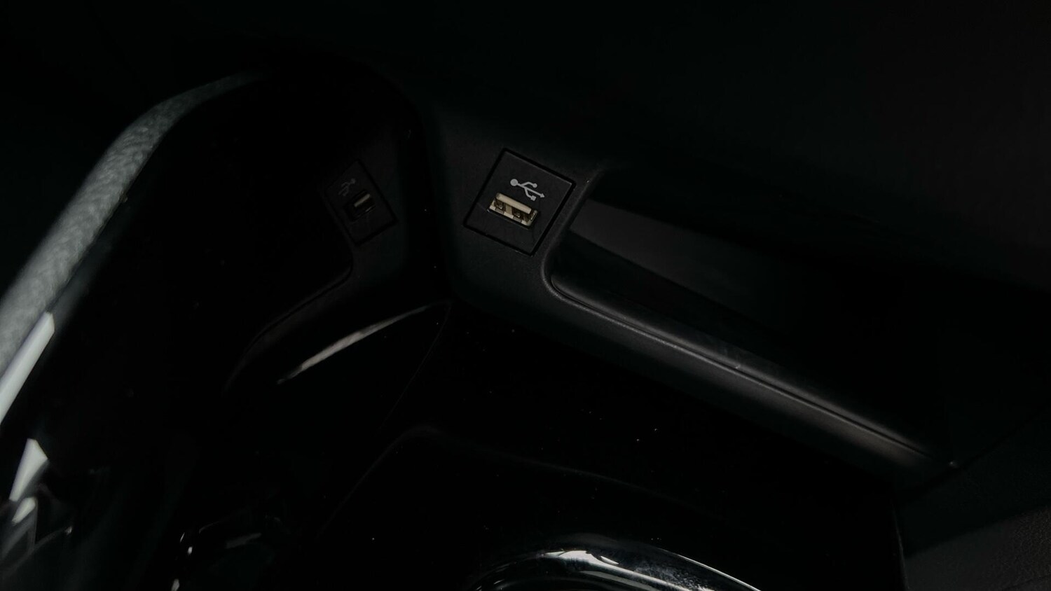 Used Toyota C-HR 2023 for sale - 76988459: Photo 38