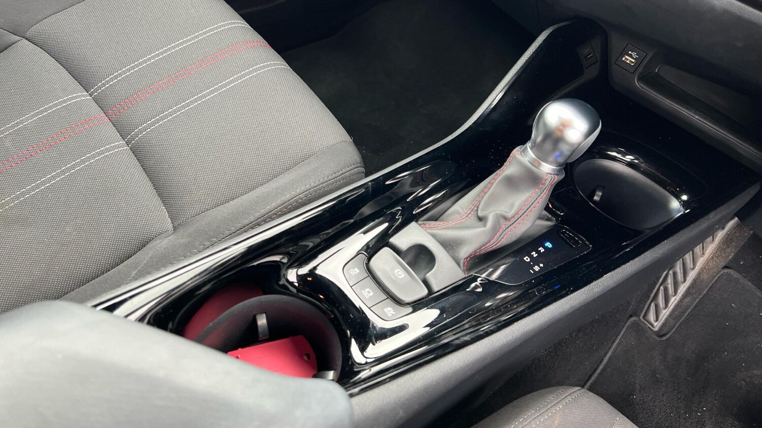 Used Toyota C-HR 2023 for sale - 76988459: Photo 39