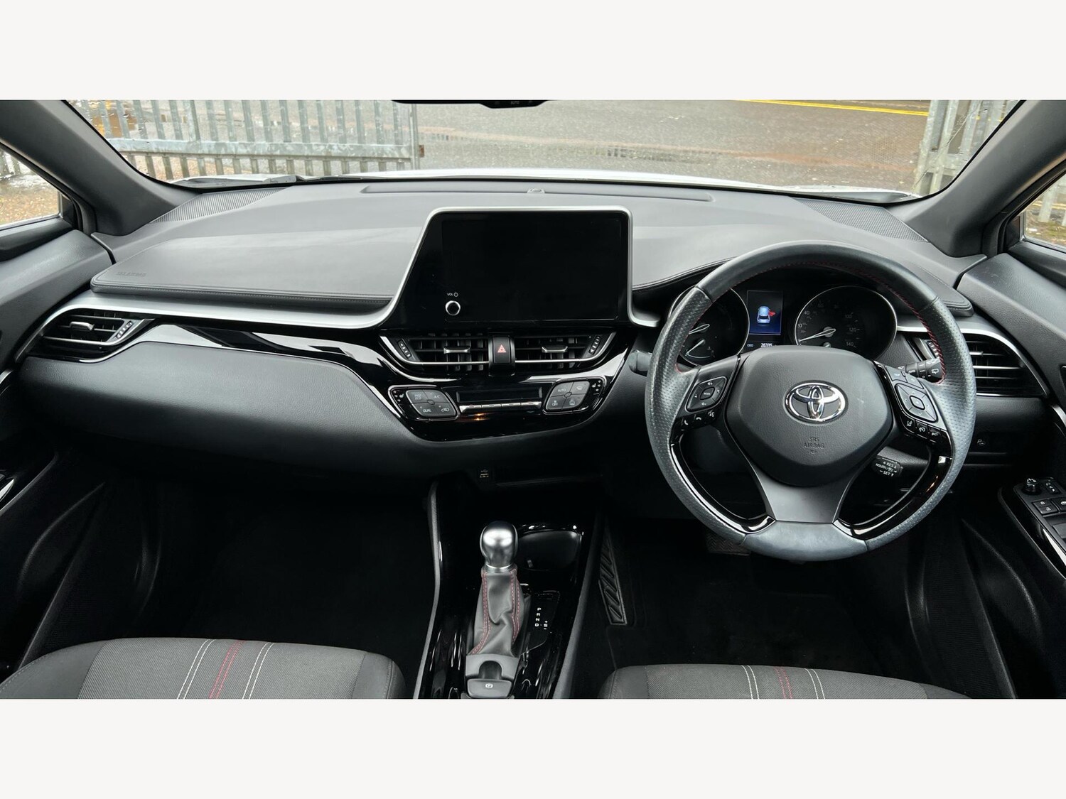 Used Toyota C-HR 2023 for sale - 76988459: Photo 7