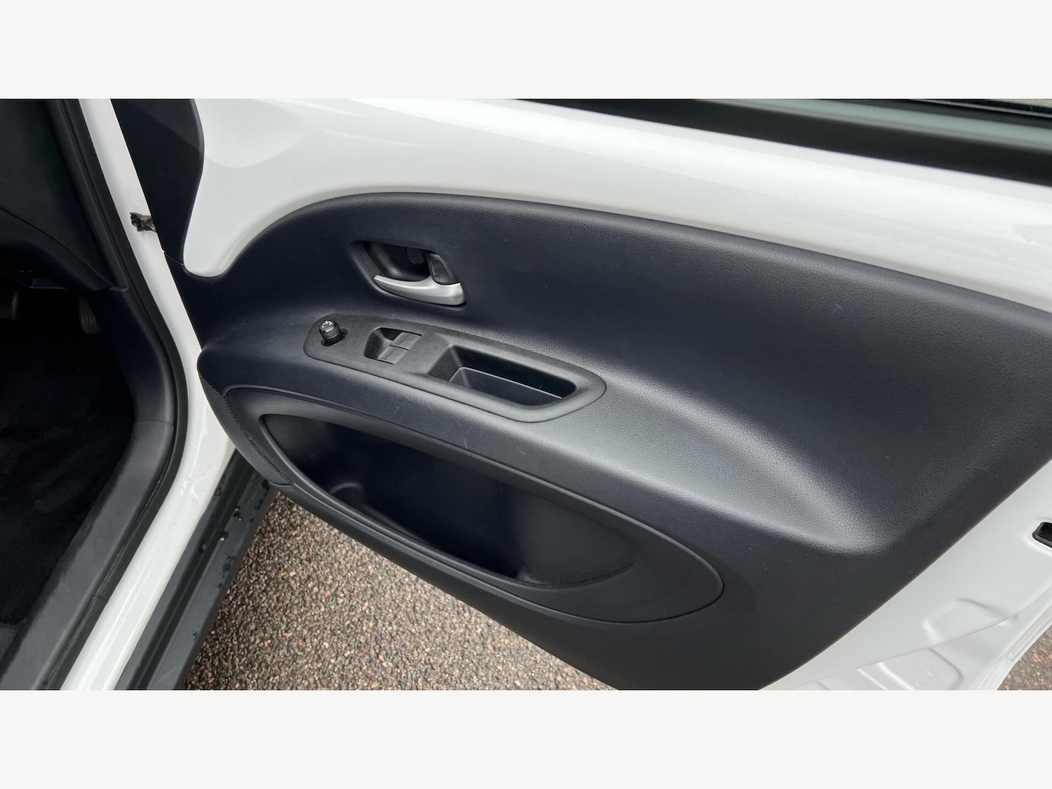 Used Toyota Aygo X 2023 for sale - 76175353: Photo 31