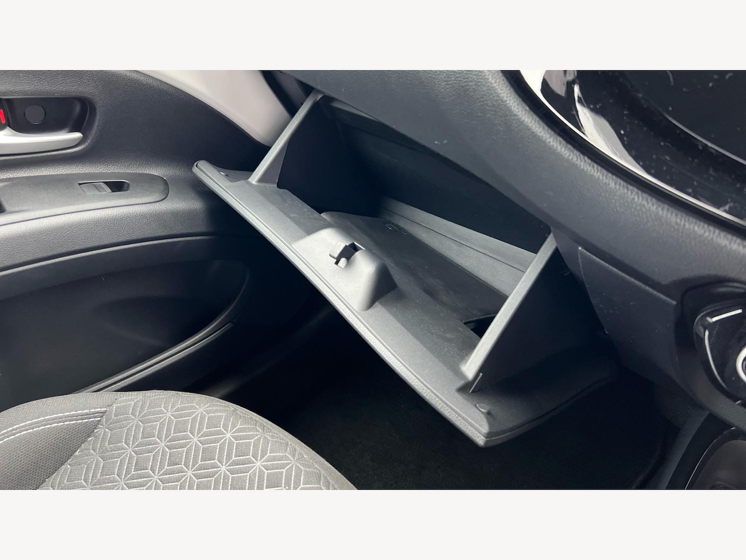 Used Toyota Aygo X 2023 for sale - 76175353: Photo 35