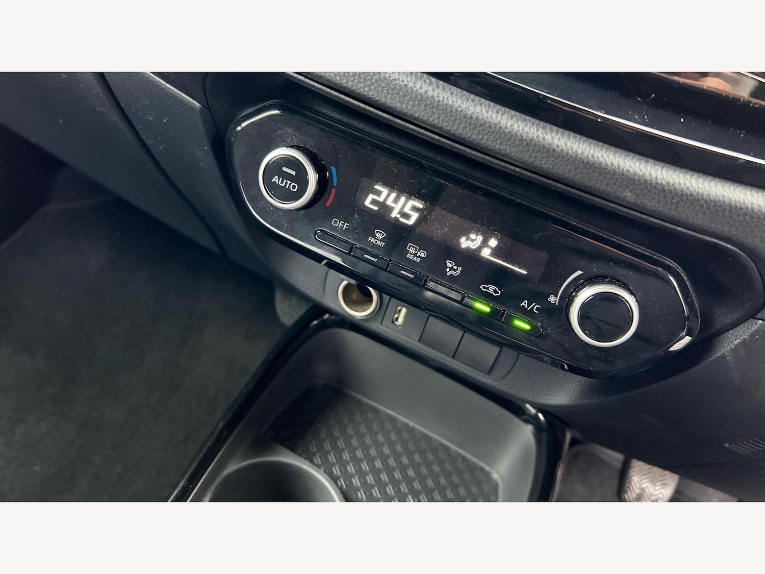 Used Toyota Aygo X 2023 for sale - 76175353: Photo 37