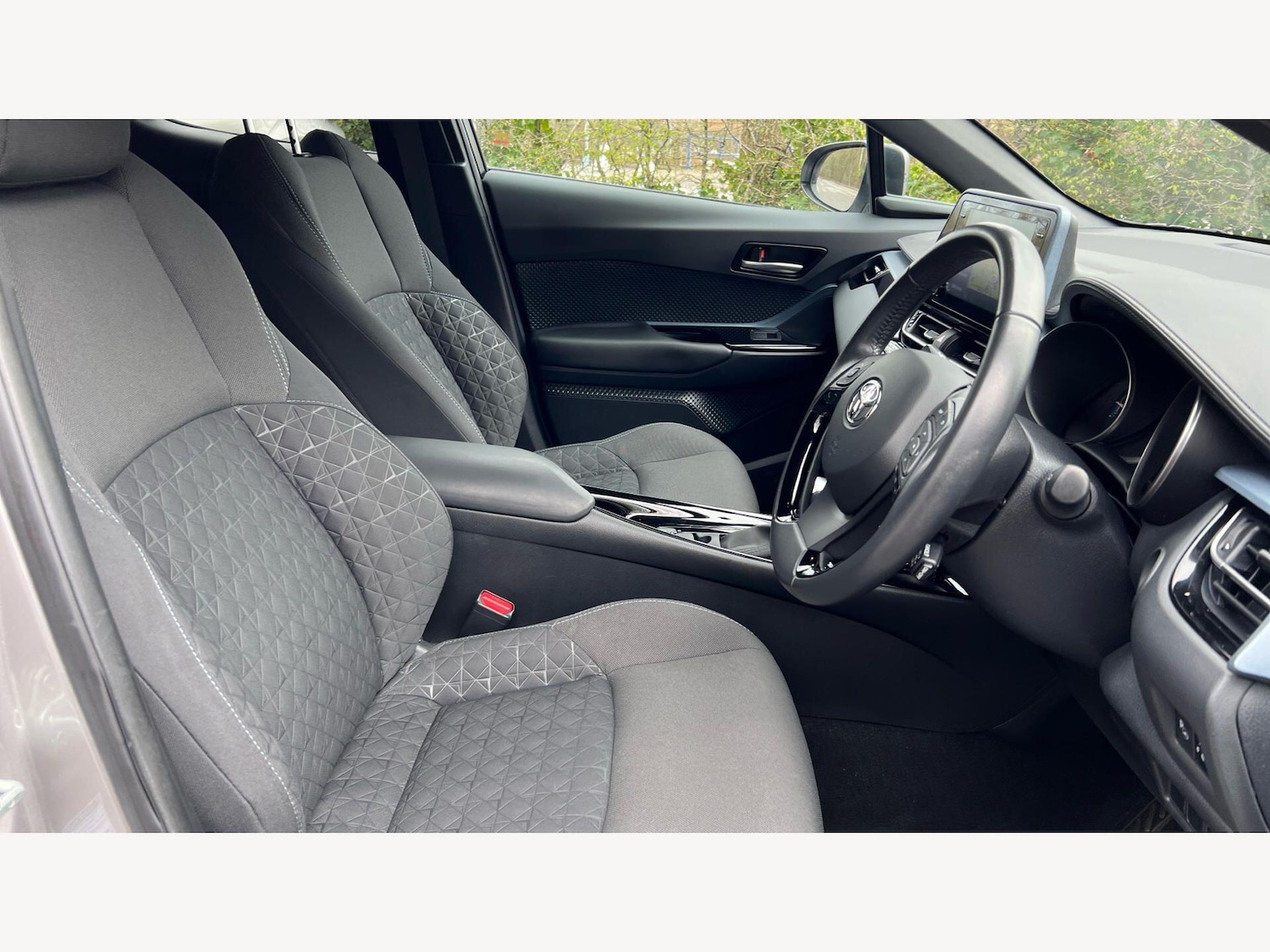 Used Toyota C-HR 2020 for sale - 77925797: Photo 13