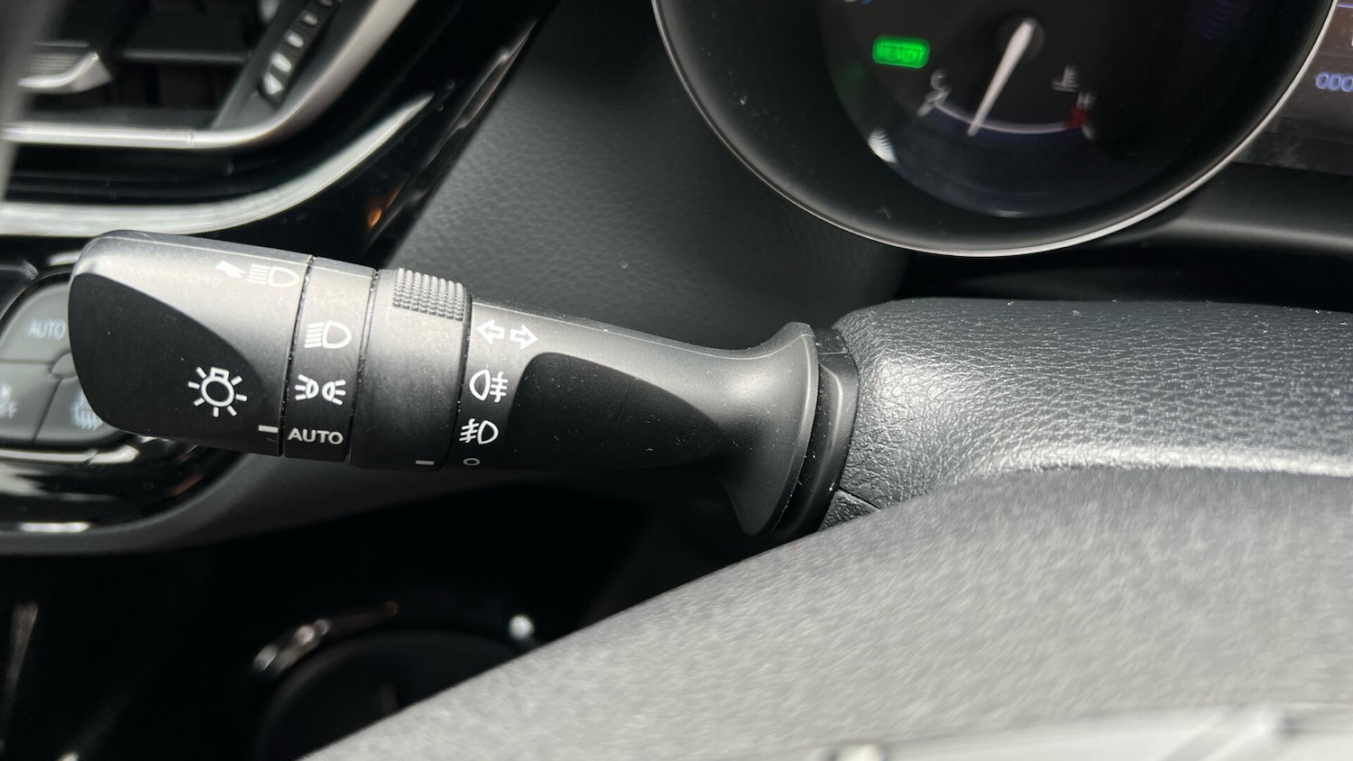 Used Toyota C-HR 2020 for sale - 77925797: Photo 42