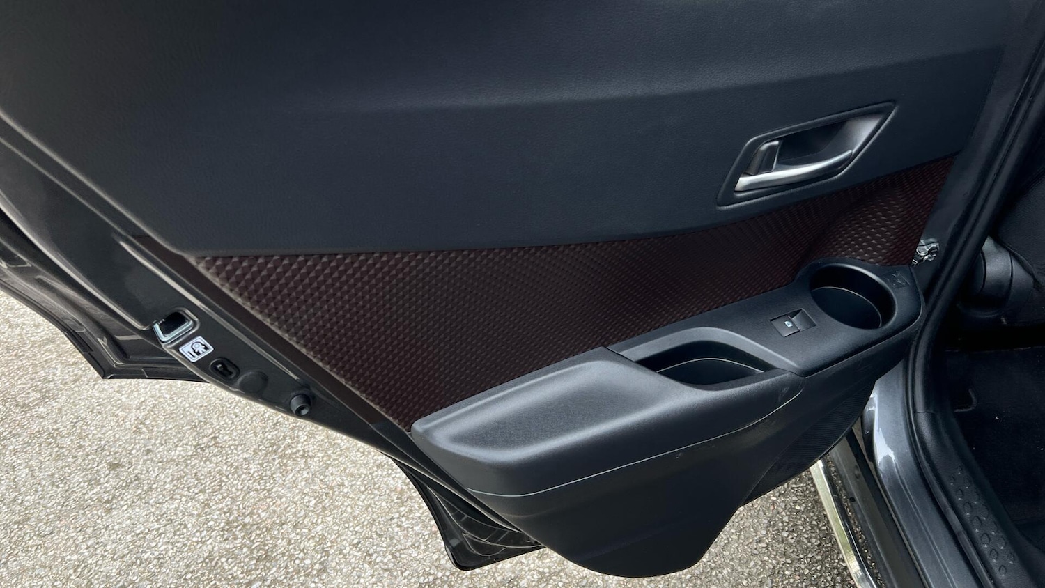 Used Toyota C-HR 2019 for sale - 77926207: Photo 32