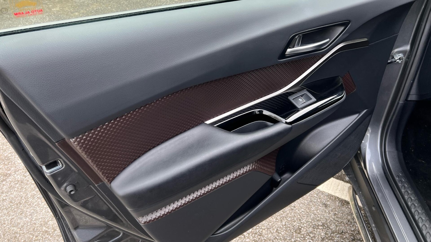 Used Toyota C-HR 2019 for sale - 77926207: Photo 33