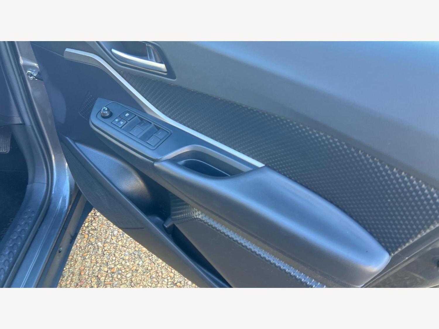 Used Toyota C-HR 2020 for sale - 77237919: Photo 31