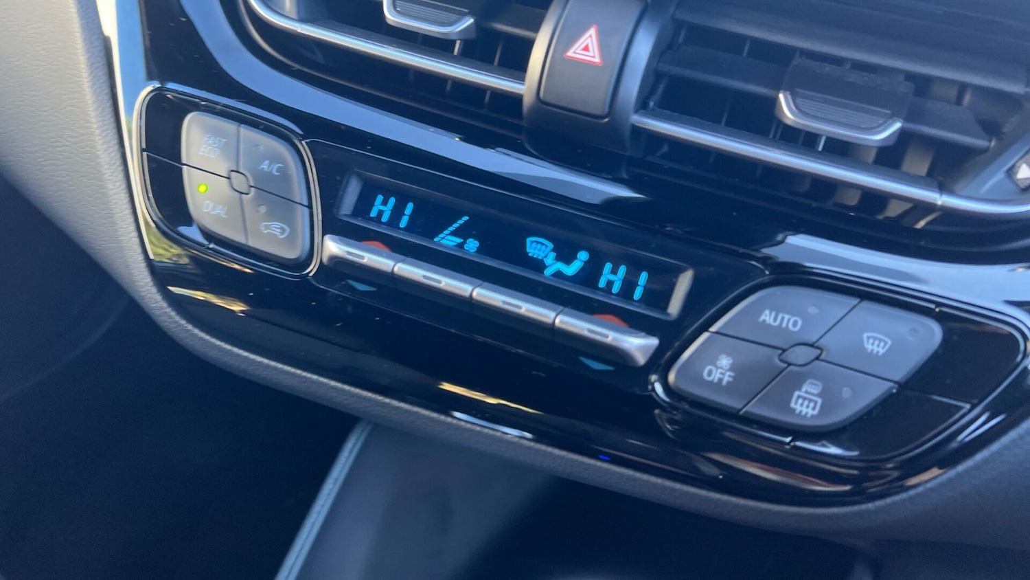 Used Toyota C-HR 2020 for sale - 77237919: Photo 37