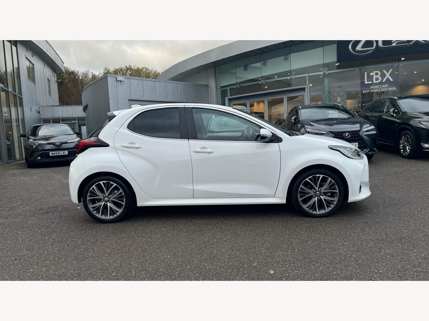 Used Toyota Yaris 2024 for sale - 77074163: Photo 18