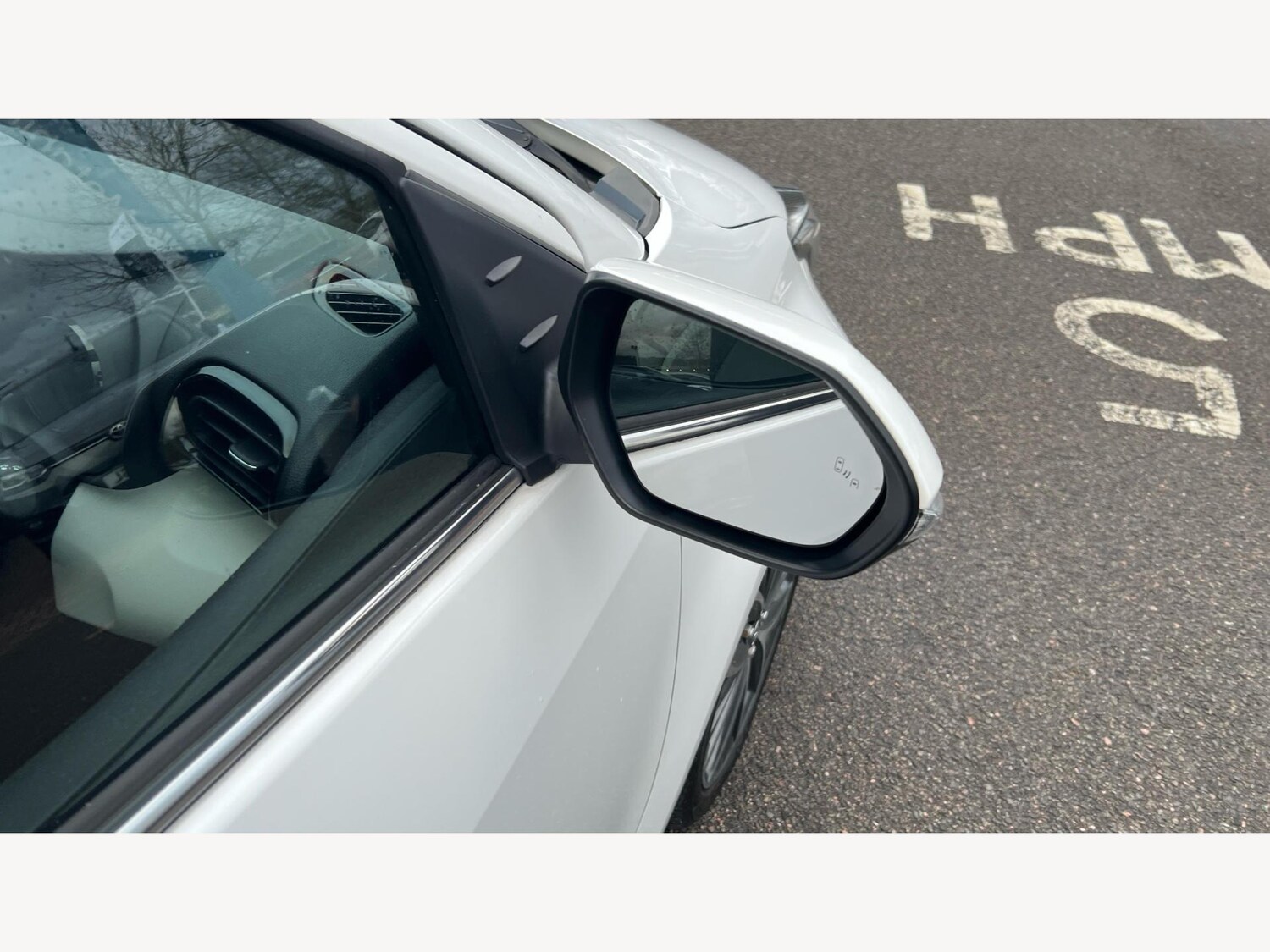 Used Toyota Yaris 2024 for sale - 77074163: Photo 29