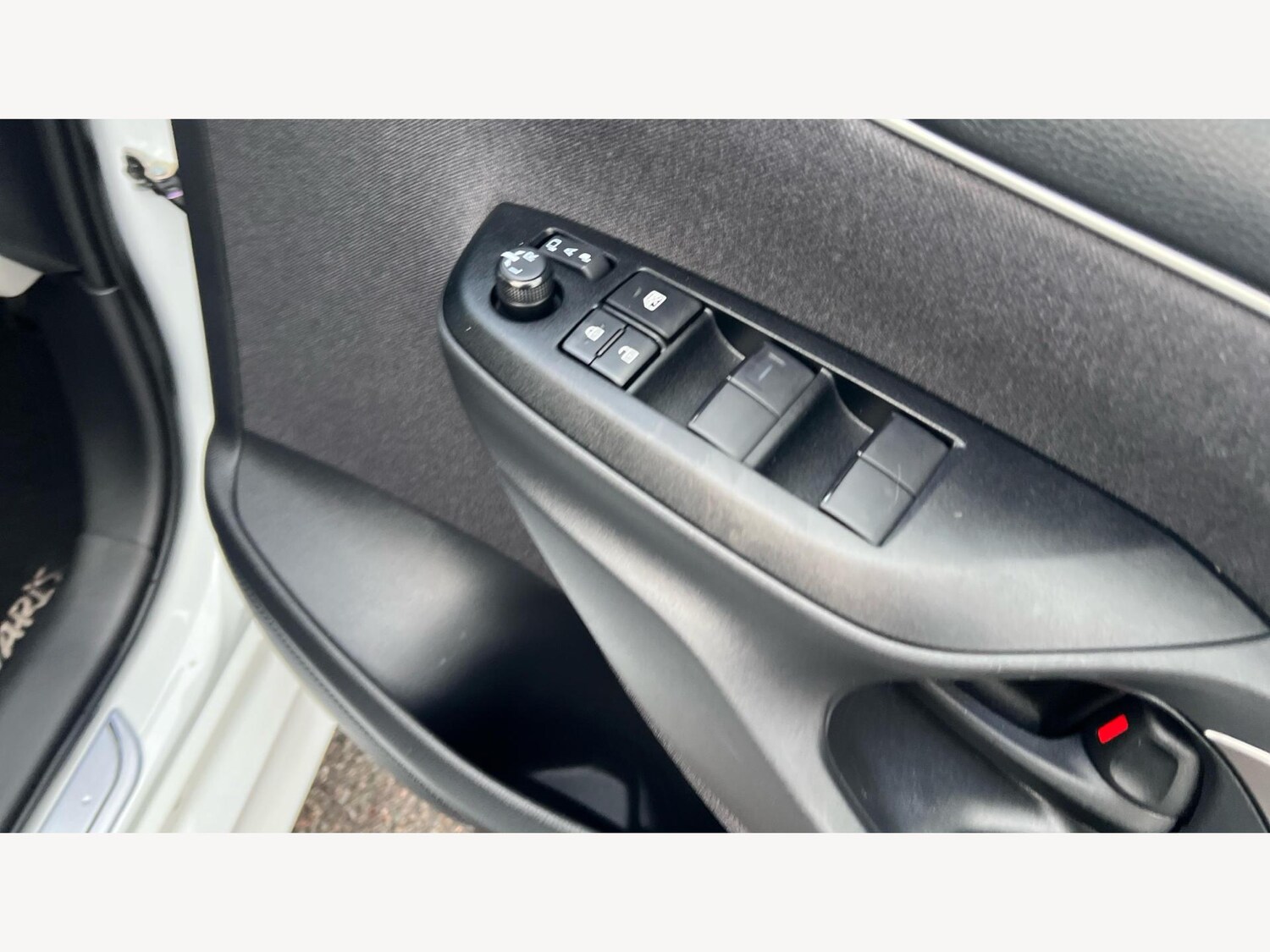 Used Toyota Yaris 2024 for sale - 77074163: Photo 30