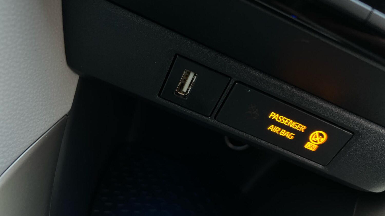 Used Toyota Yaris 2024 for sale - 77074163: Photo 38