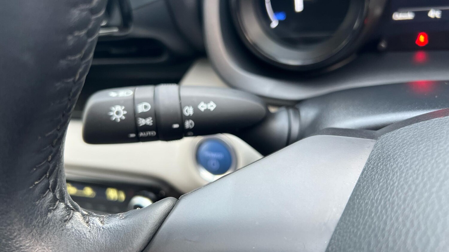 Used Toyota Yaris 2024 for sale - 77074163: Photo 42