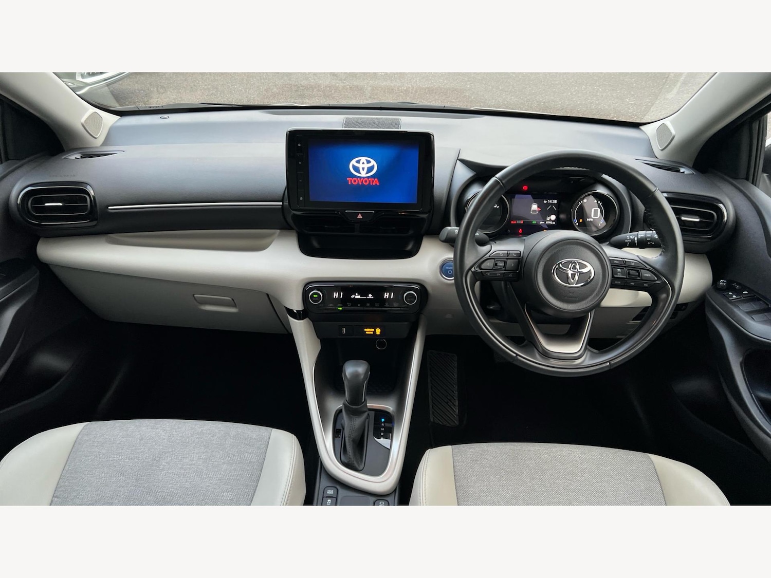 Used Toyota Yaris 2024 for sale - 77074163: Photo 7
