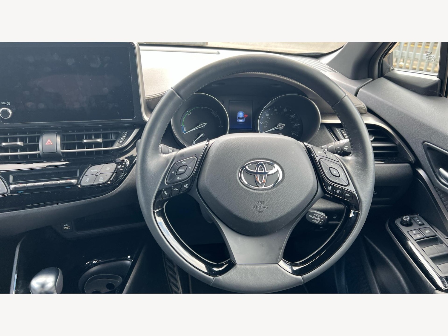 Used Toyota C-HR 2023 for sale - 76801009: Photo 10